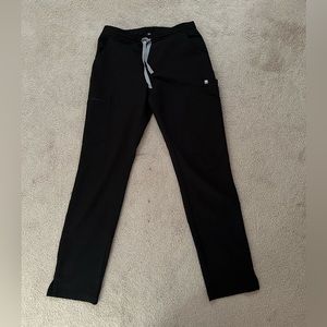Figs Yola XS black